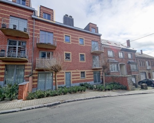 Studio-appartement avec terrasse et parking à Namur