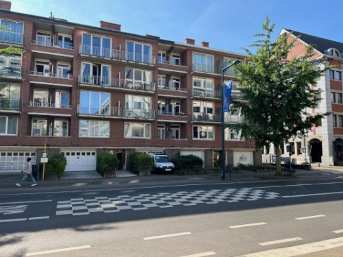 Appartement 2 chambres avec balcons à Jambes